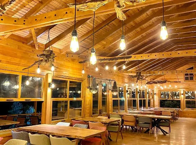 Hotel çandır Restaurant *